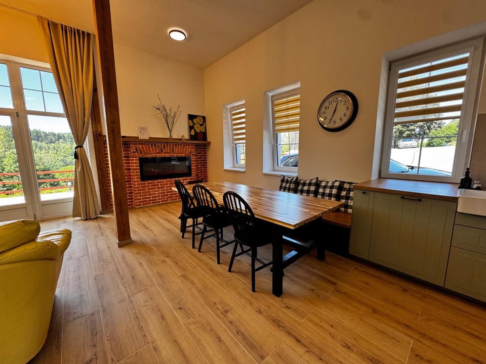Property building, Living room, Seating area, Dining area