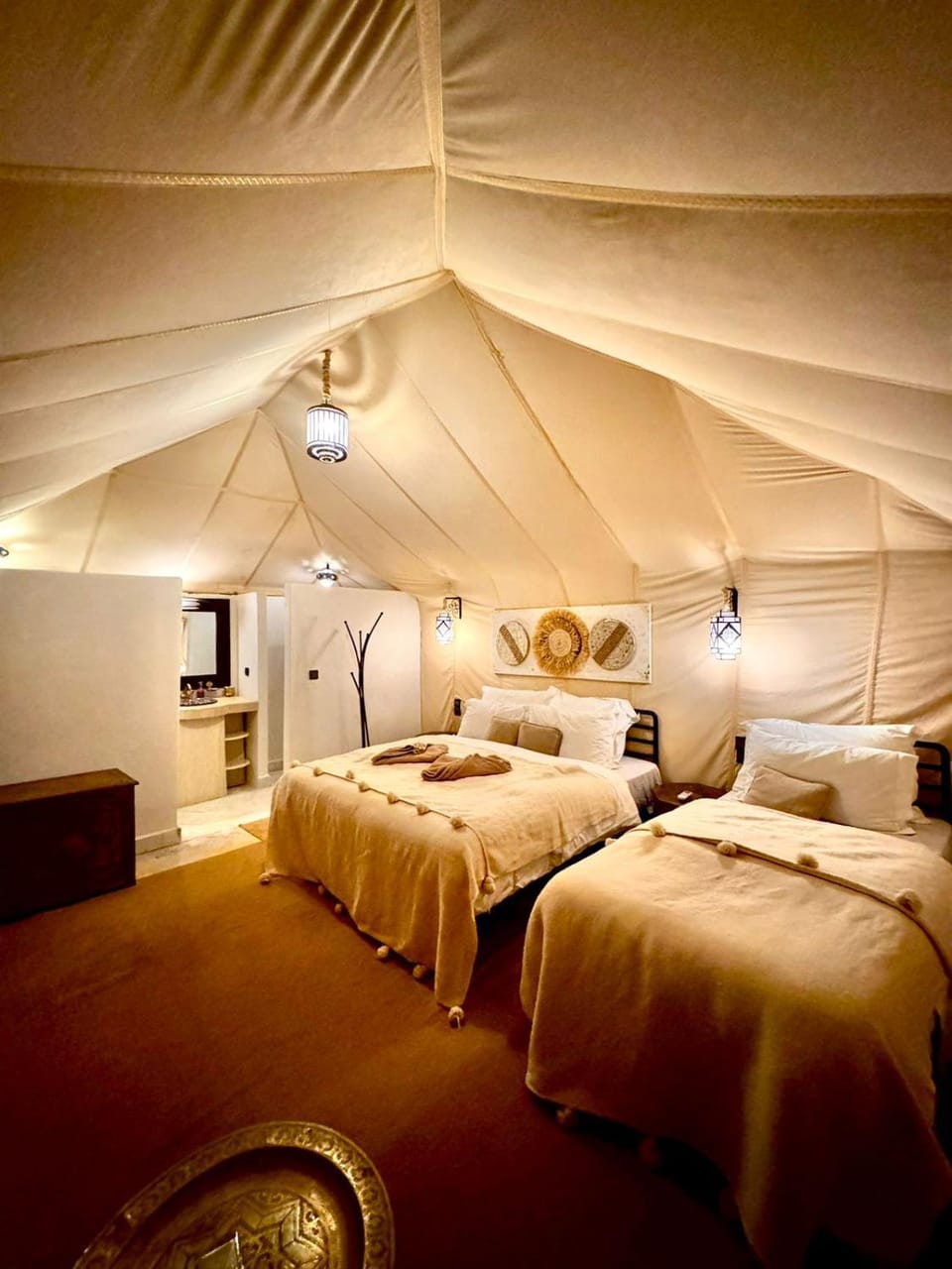 Bathroom, Bedroom, room service