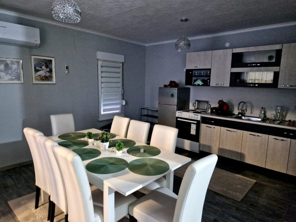 Villa Martar Villa in Federation of Bosnia and Herzegovina