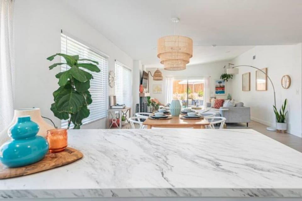Vista Paradise - Firepit, 10Miles2Beach, Workspace Villa in Vista