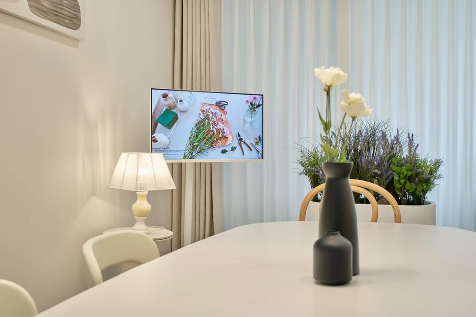 Lumi Stay Gangnam Recovery Suite for International Women Only Bed and Breakfast in Seoul