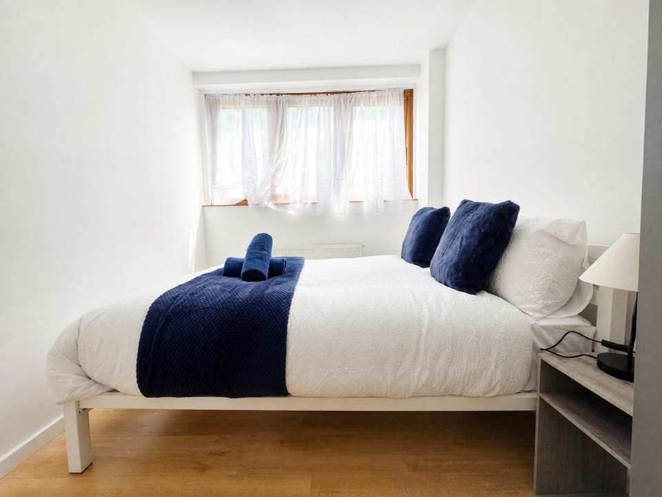 Superb 4BR townhouse in Stockwell House in London