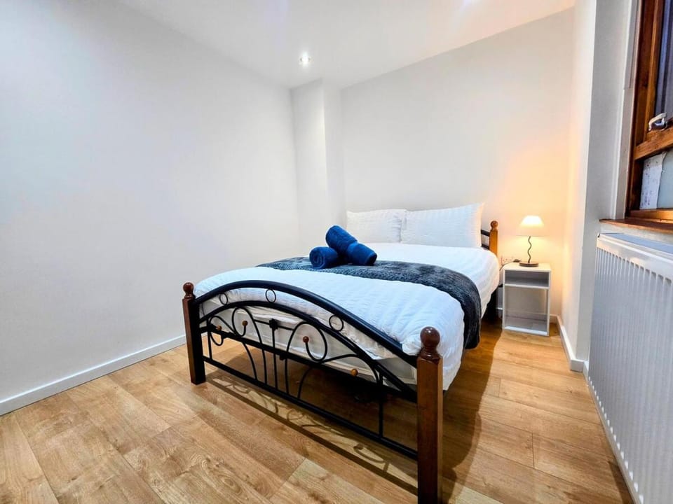 Superb 4BR townhouse in Stockwell House in London