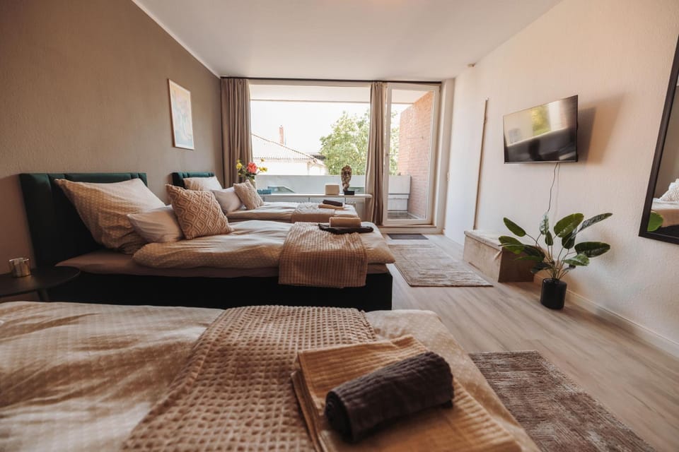 Habitania Homes - 140 qm - 6-Bett Design Apartment - im Herzen Oldenburgs Apartment in Oldenburg