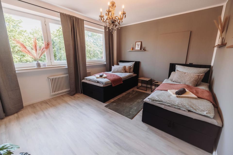 Habitania Homes - 140 qm - 6-Bett Design Apartment - im Herzen Oldenburgs Apartment in Oldenburg