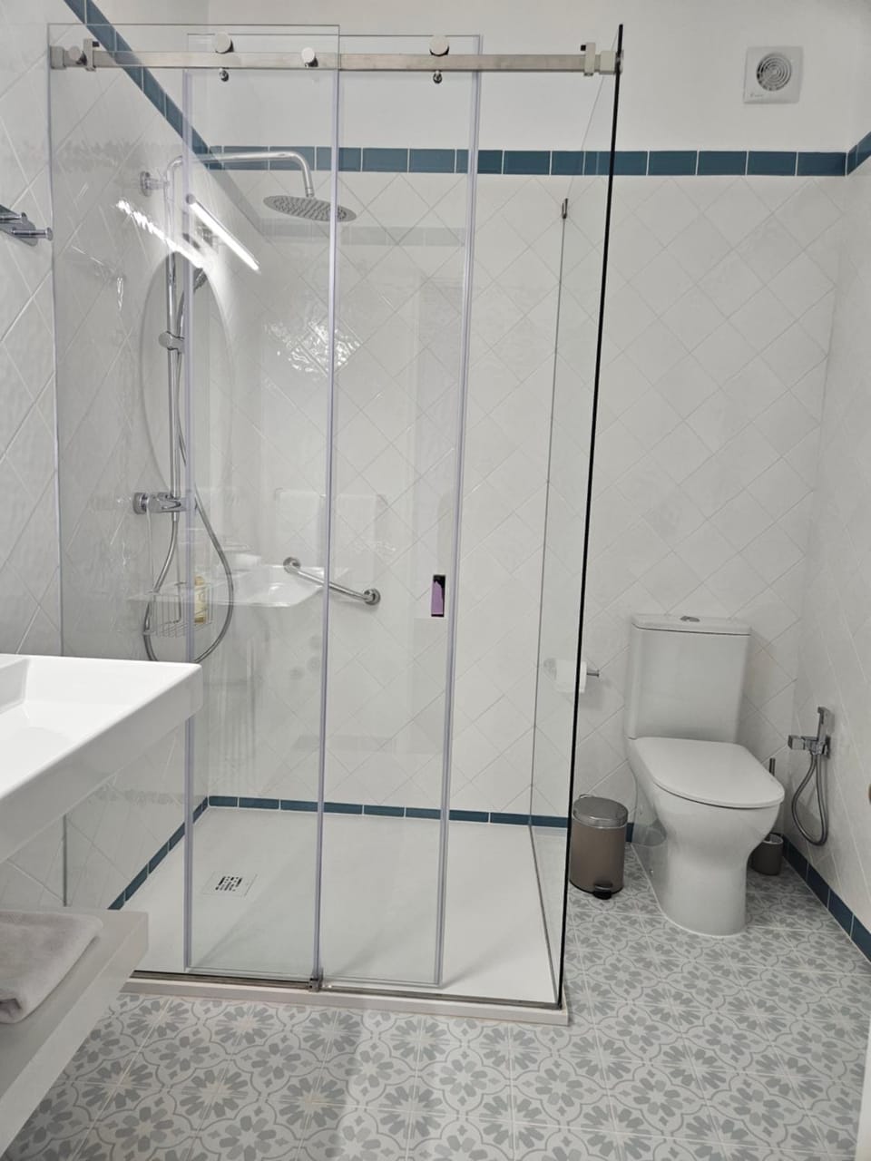 Shower, Toilet, Bathroom