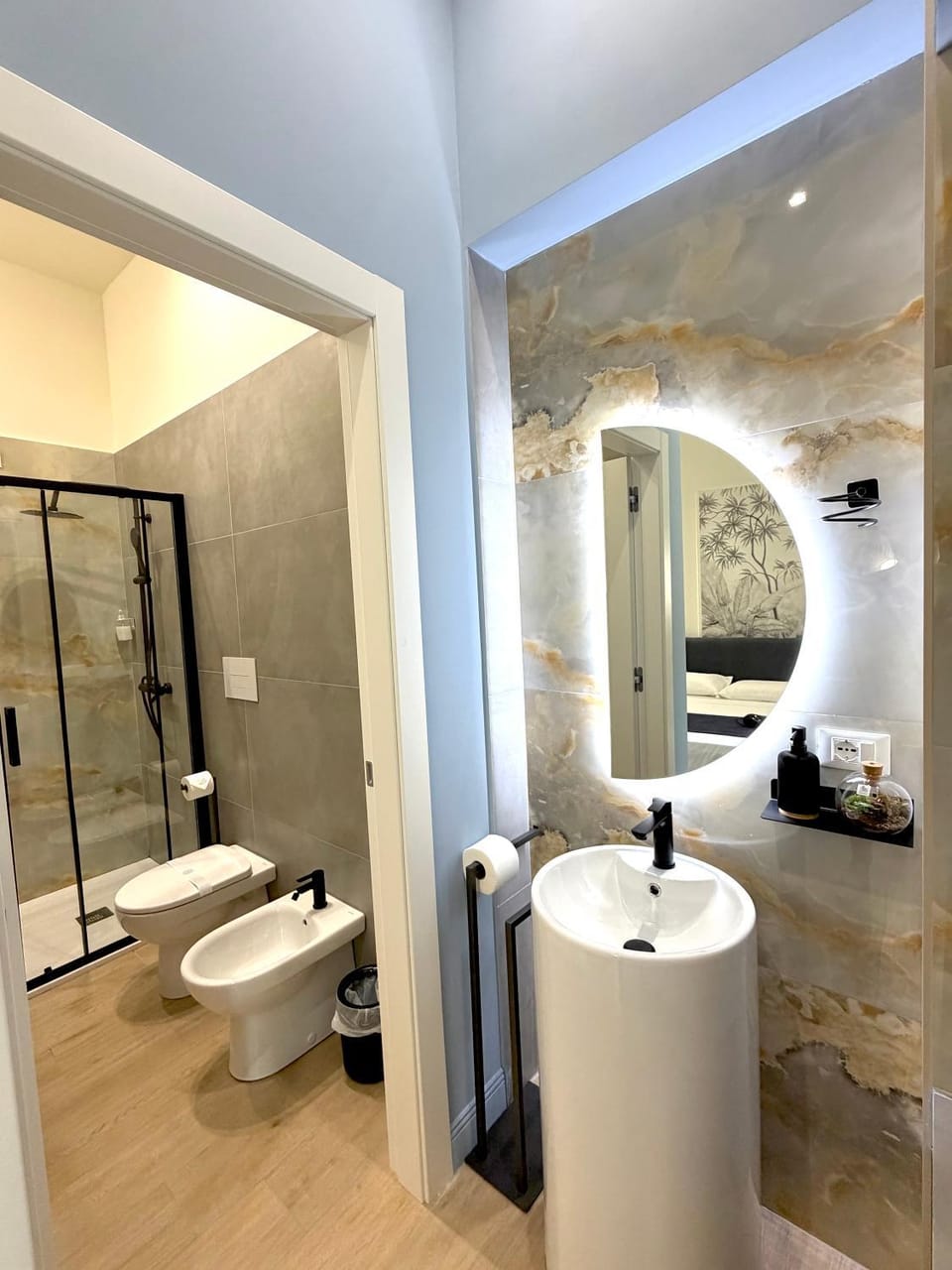 Shower, Toilet, Bathroom, Decorative detail, bidet