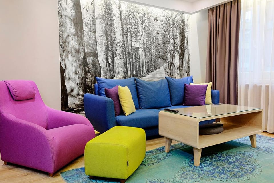 Living room, Seating area