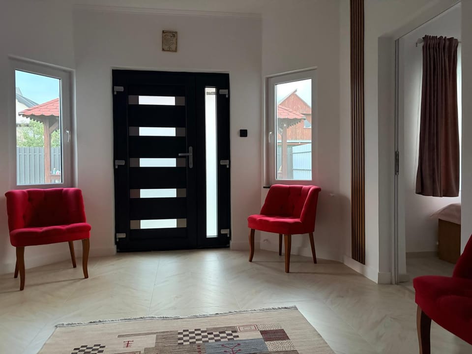 Casa Alba - Tasnad House in Romania