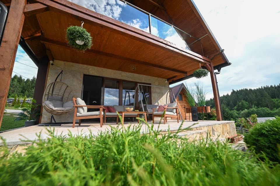 Country Chic Villa with Pool Villa in Bosnia and Herzegovina
