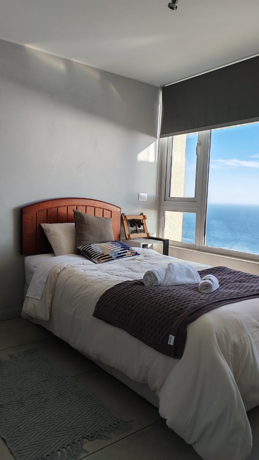 Bedroom, Sea view