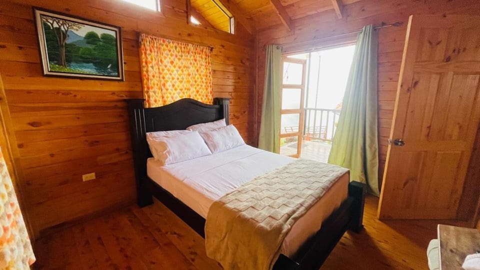 Cabañas Villas del Roble Campground/ 
RV Resort in Cartago Province, Costa Rica