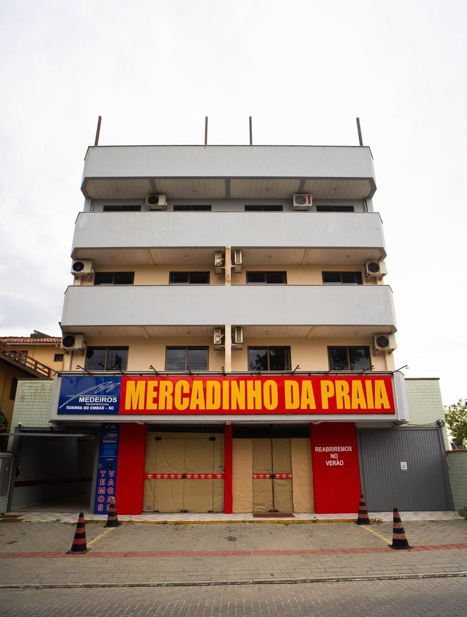 Property building, Facade/entrance