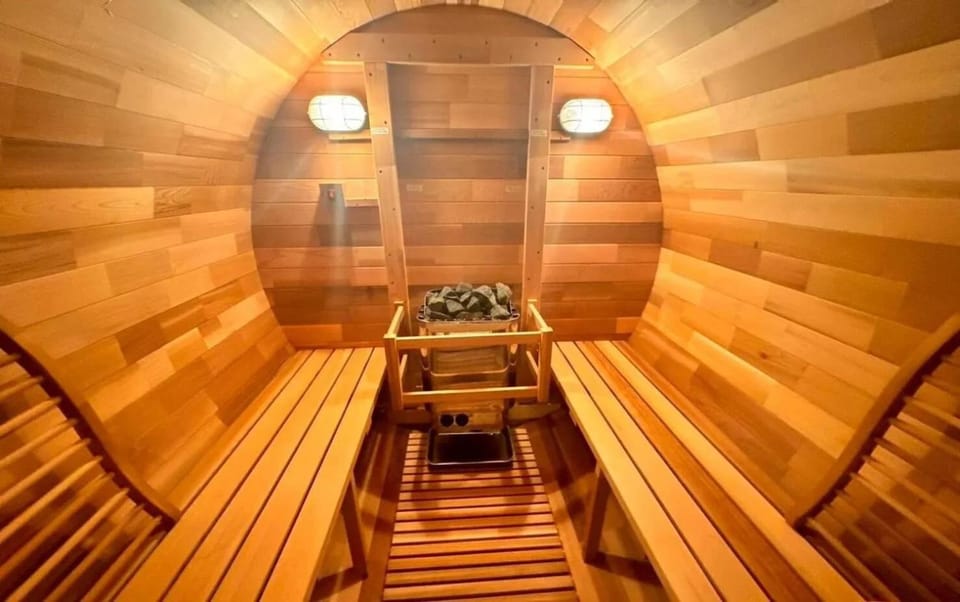 Pleasantstay THE SUITE チラー付き水風呂サウナ屋内BBQ75インチテレビ Villa in Chiba Prefecture