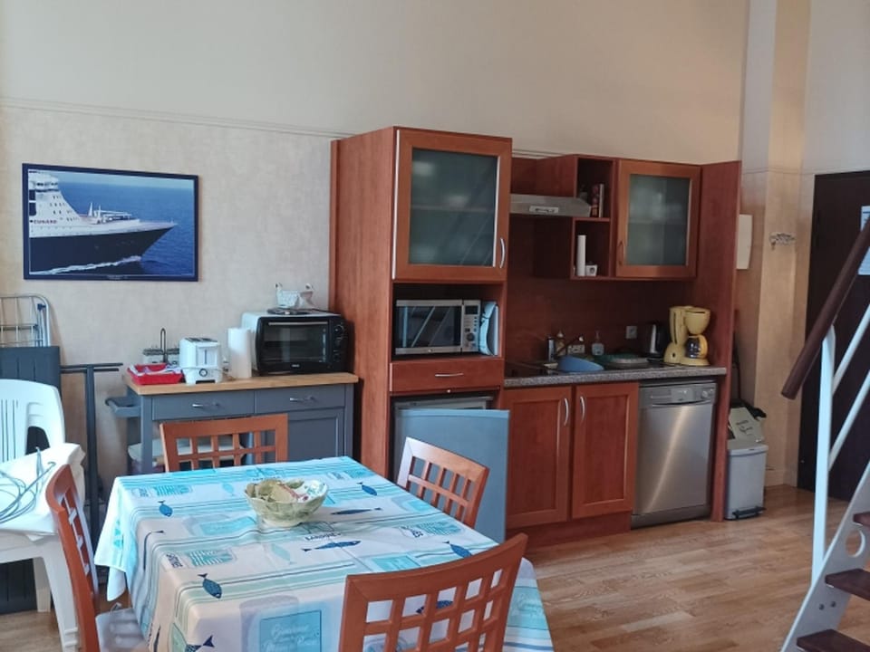 Appartement avec balcon face mer - 4 pers. - FR-1-843-68 Apartment in Le Croisic