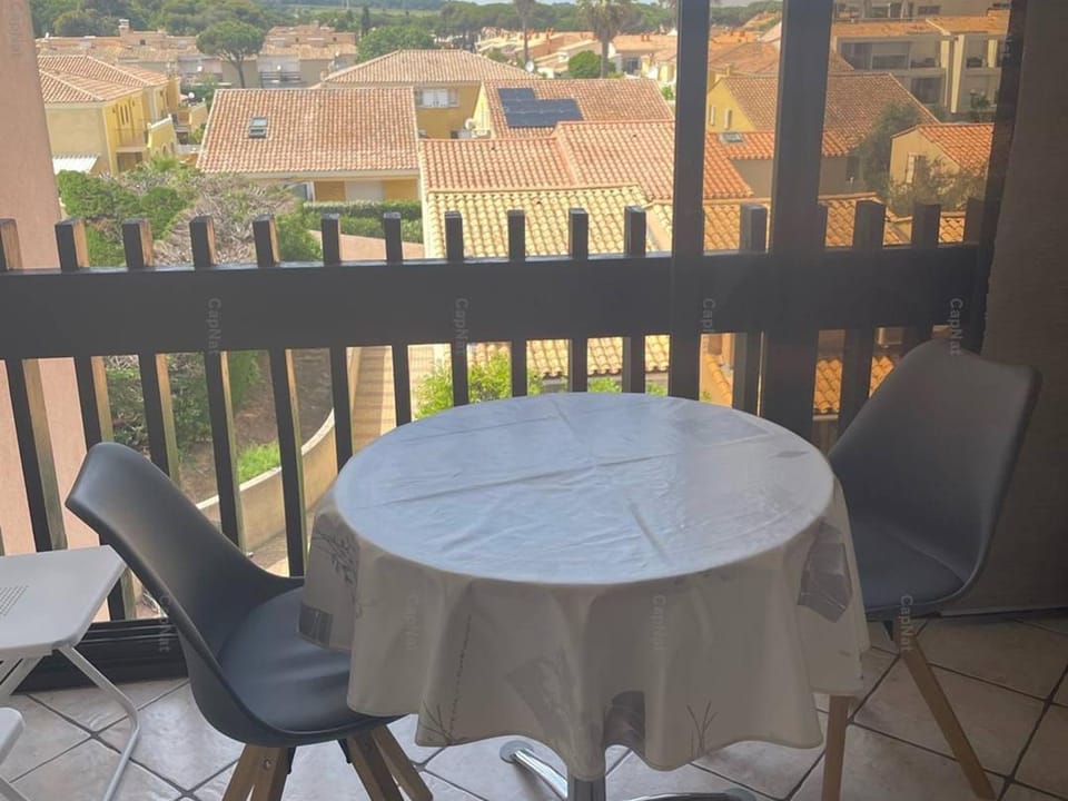 Studio avec balcon - 2 pers. - FR-1-867-24 Apartment in Agde