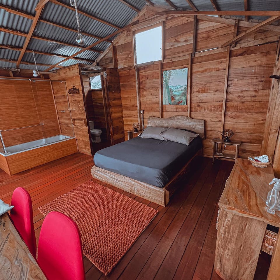 La Alborada Glamping Campground/ 
RV Resort in Quindio, Colombia