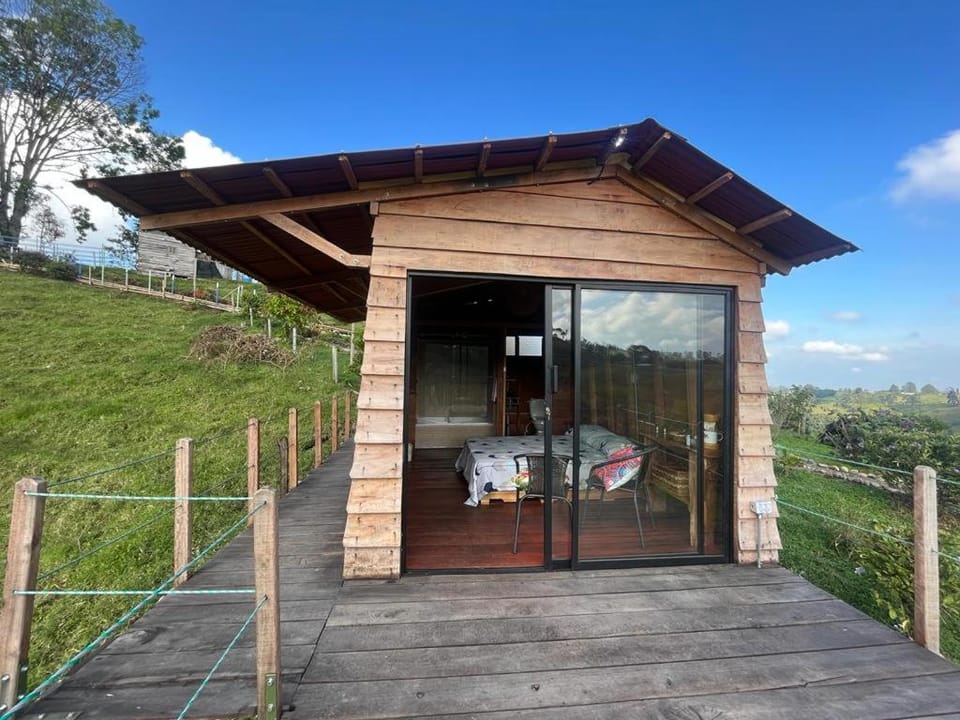 La Alborada Glamping Campground/ 
RV Resort in Quindio, Colombia