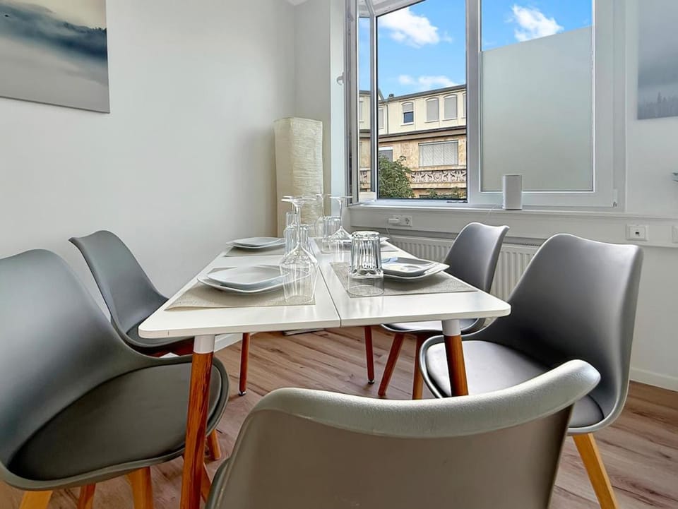 Loft 24 Stuttgart Zentrales Gruppenloft für 10 Gäste mit PS5 Apartment in Stuttgart