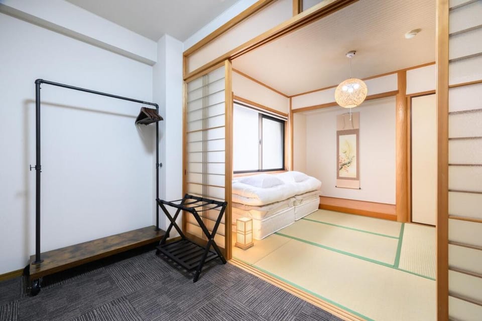COCOSTAY Omotecho-岡山駅から路面電車で8分-130平米広々快適なレジデンスホテル-最大8名 Apartment in Japan