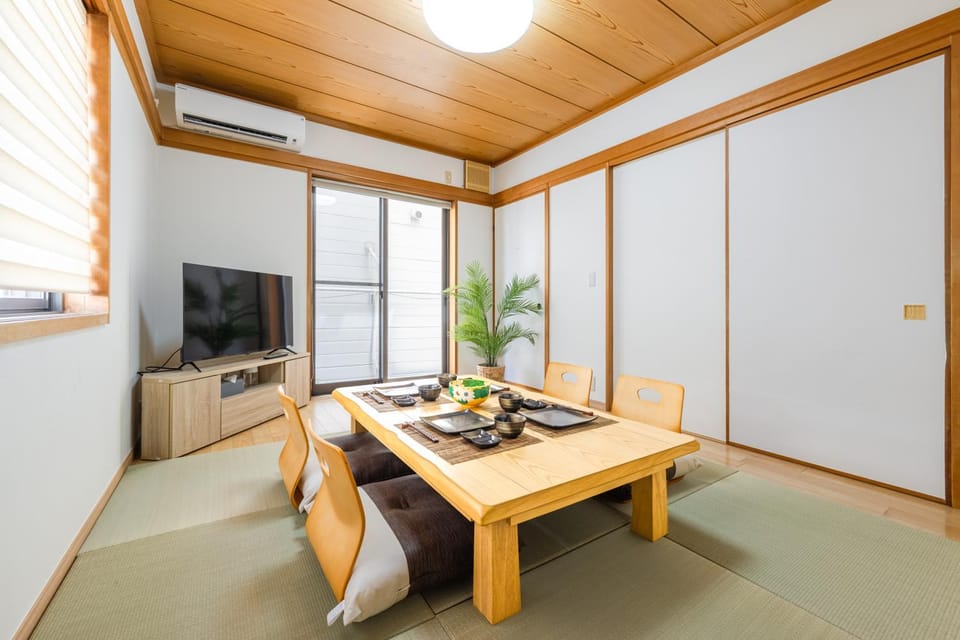 Living room, Dining area