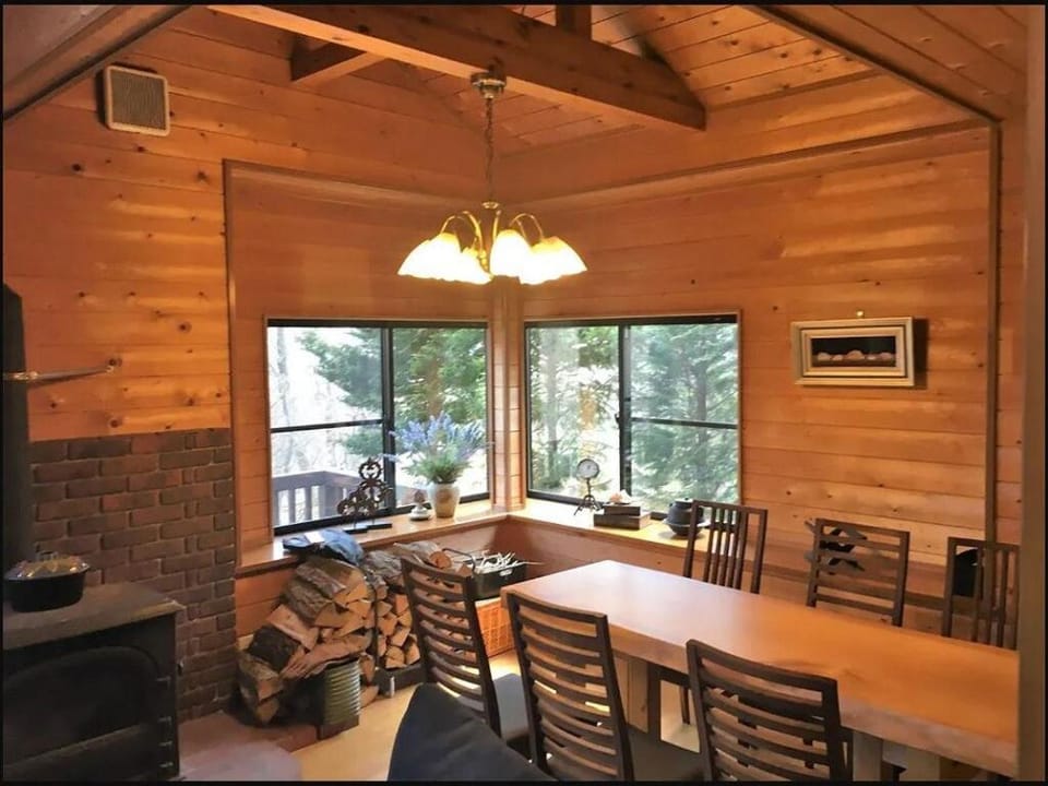 Living room, fireplace
