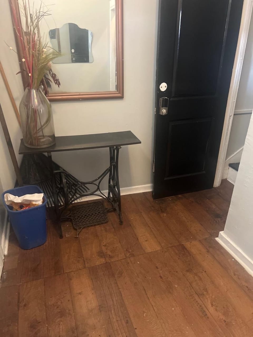 Sinai Hospital room w den attached Vacation rental in Baltimore