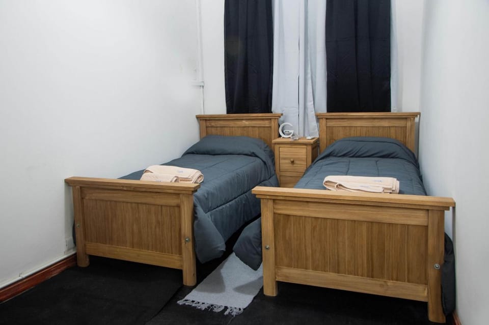 Pensión en excelente ubicación Habitación compartida o privada Bed and Breakfast in Buenos Aires