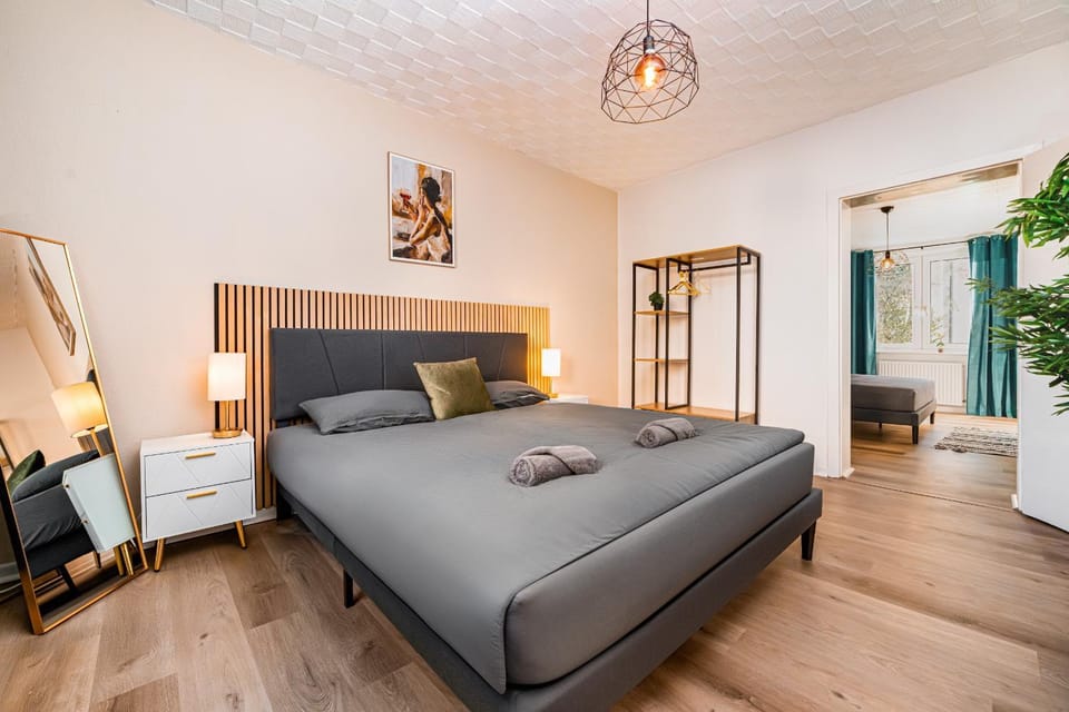 Bed, Bedroom