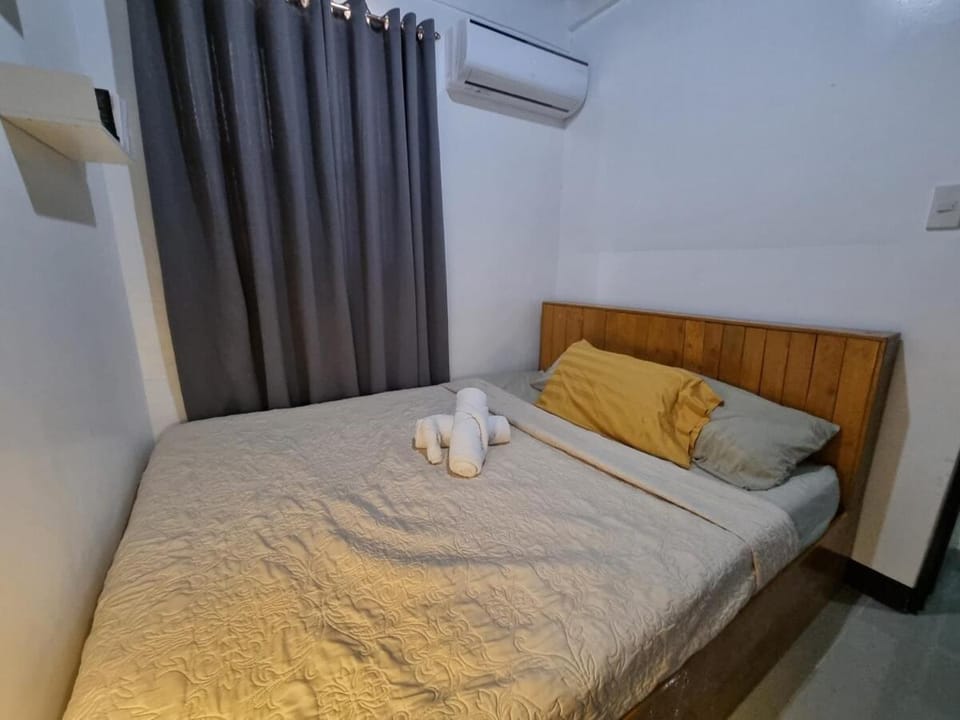 UrbanStay Rentals Antipolo Apartment in Antipolo