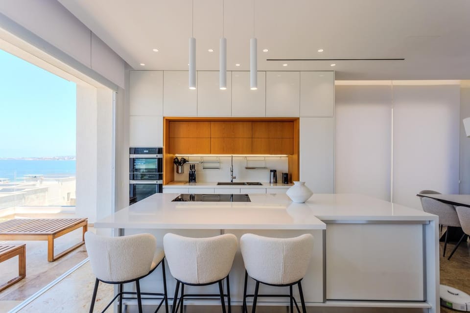 Kitchen or kitchenette, Seating area, Sea view