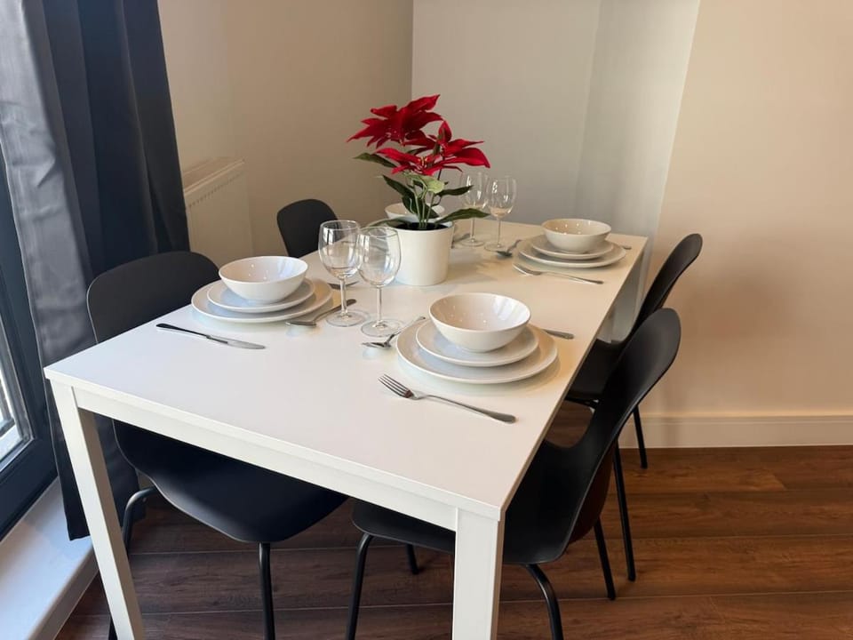 Bright & Modern, City and Coastal Apartment Apartment in Southend-on-Sea