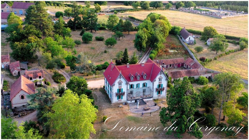 Chambre Napoléon III Bed and Breakfast in Auvergne-Rhône-Alpes