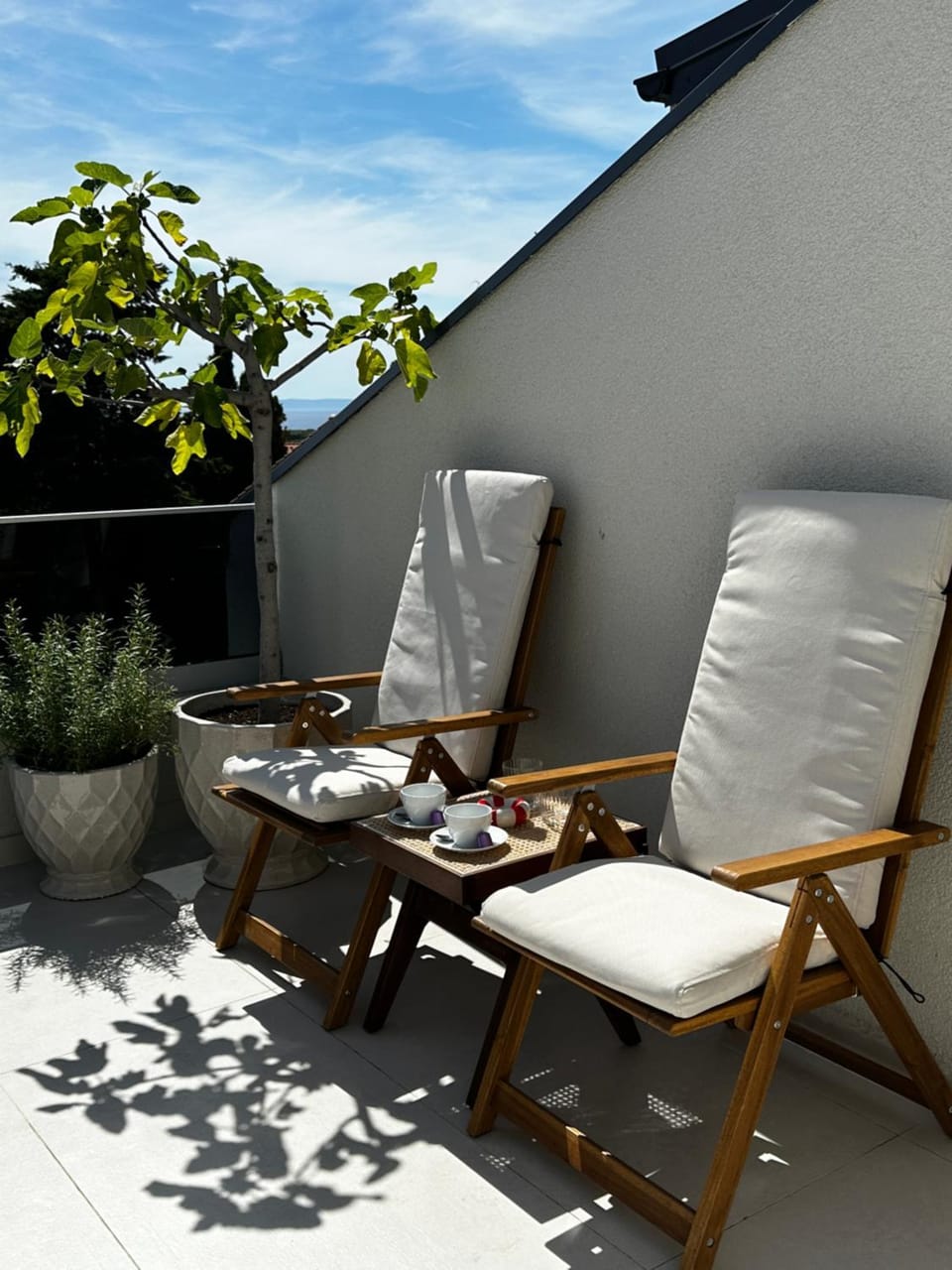 Balcony/Terrace, Garden view, Sea view