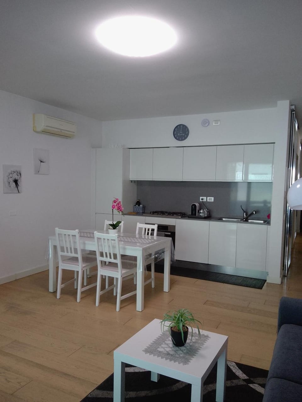 Italian Home Apartment in Rome