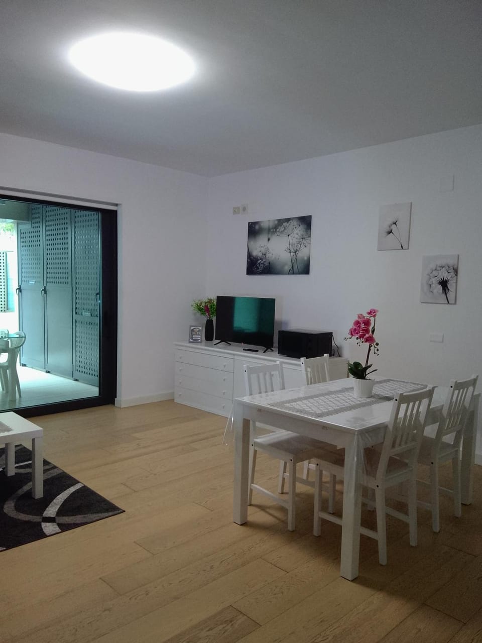 Italian Home Apartment in Rome
