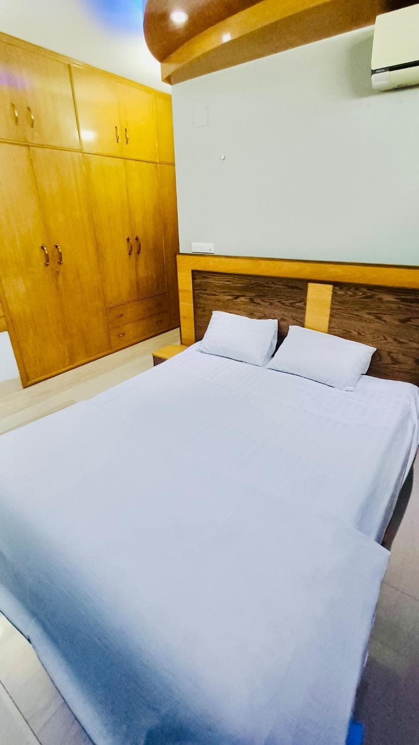 Sereno Retreat Bashundhara Apartment in Dhaka