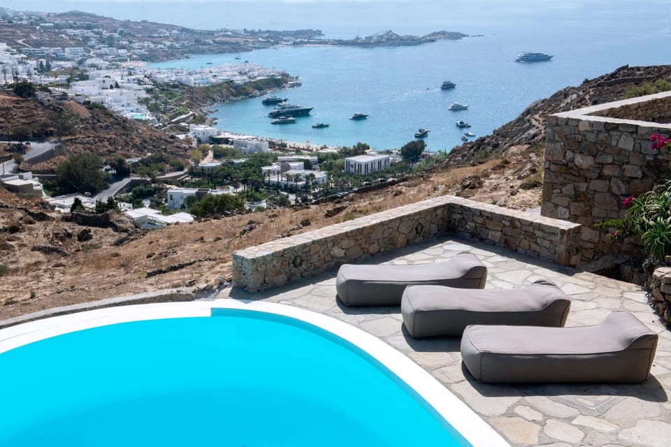 Pool view, Sea view, Swimming pool