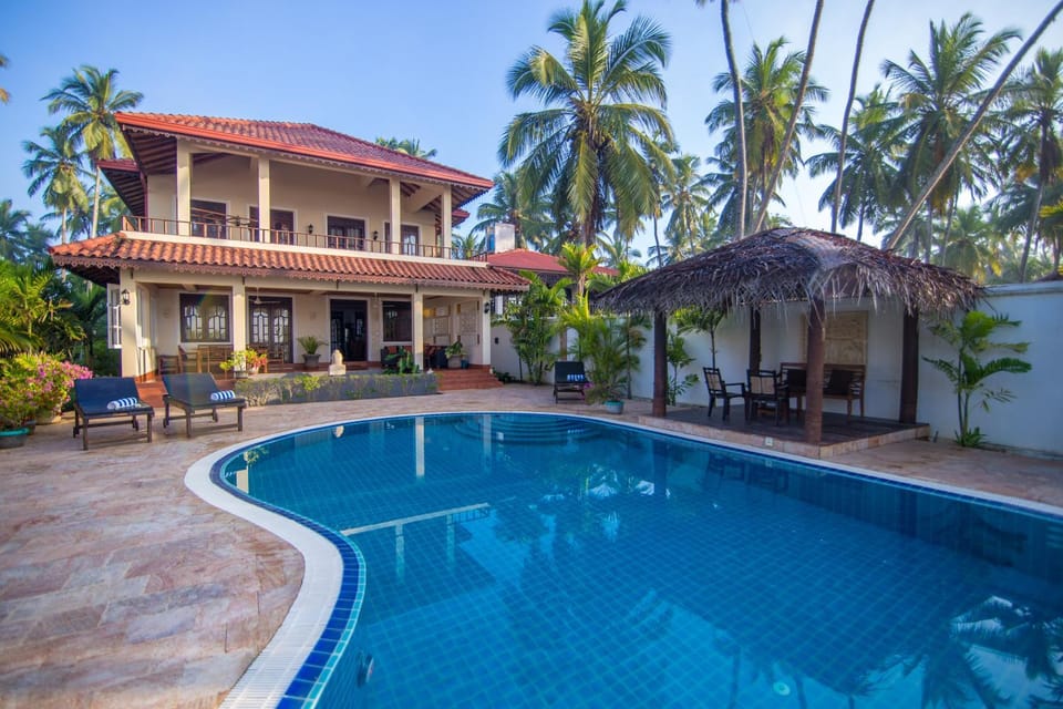 Swimming pool, Swimming pool