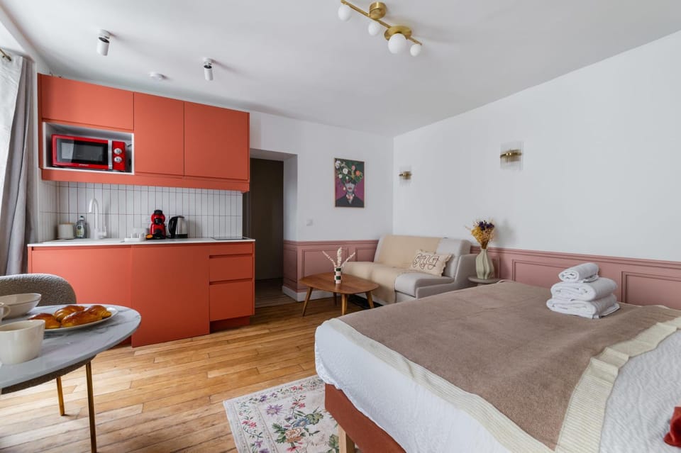 Grand studio refait a neuf Paris 16 - 4P Apartment in Paris