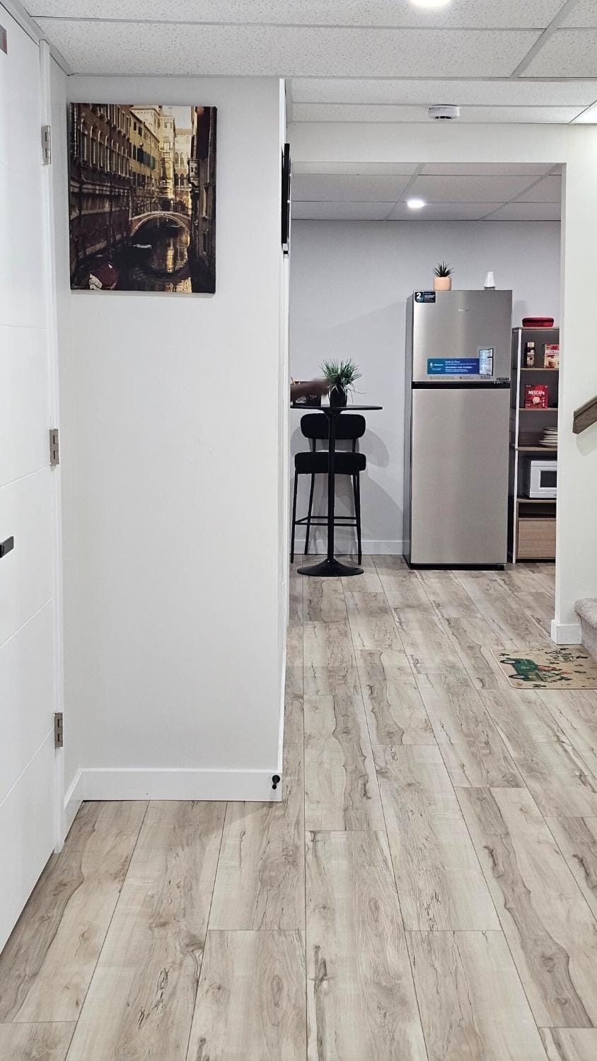 E & T 1 Bedroom Executive Suite Apartment in Winnipeg
