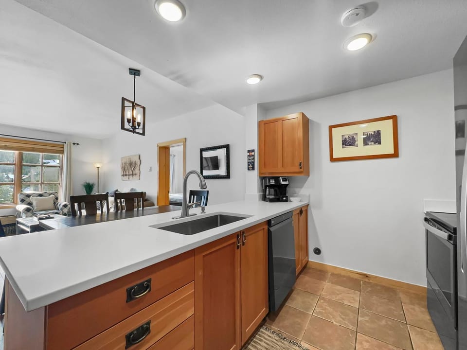 PP416 Passage Point Apartment in Summit County