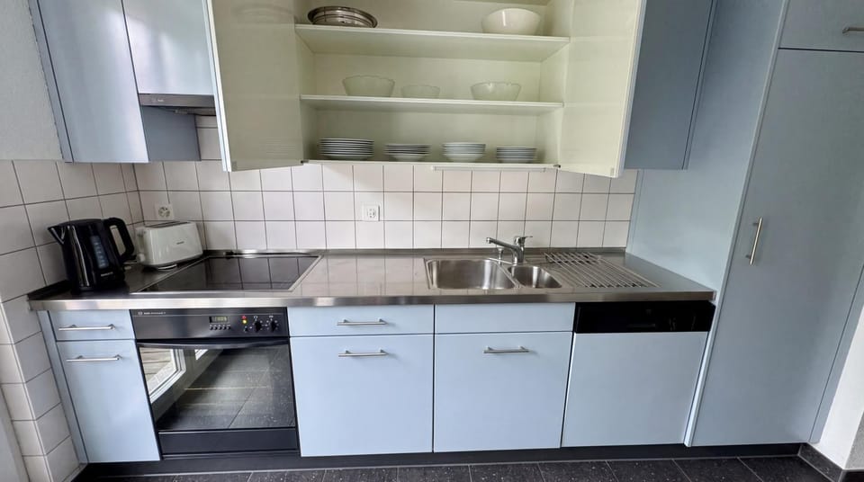 Kitchen or kitchenette, kitchen