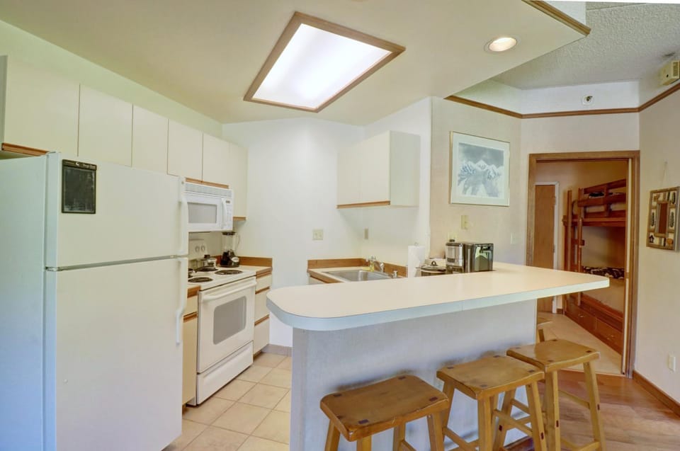 TL207 Telemark Lodge Apartment in Summit County