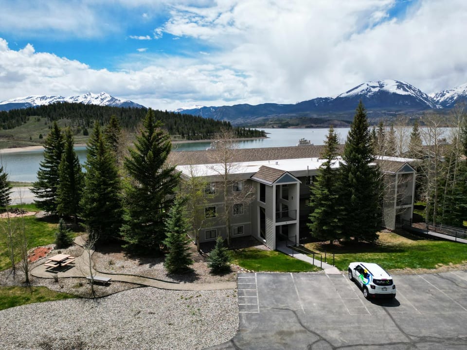 303D Dillon Bay 2BR Condo Apartment in Dillon