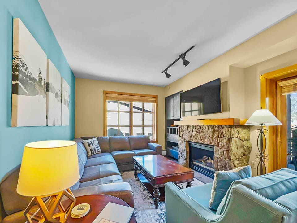 PP403 Passage Point Apartment in Summit County