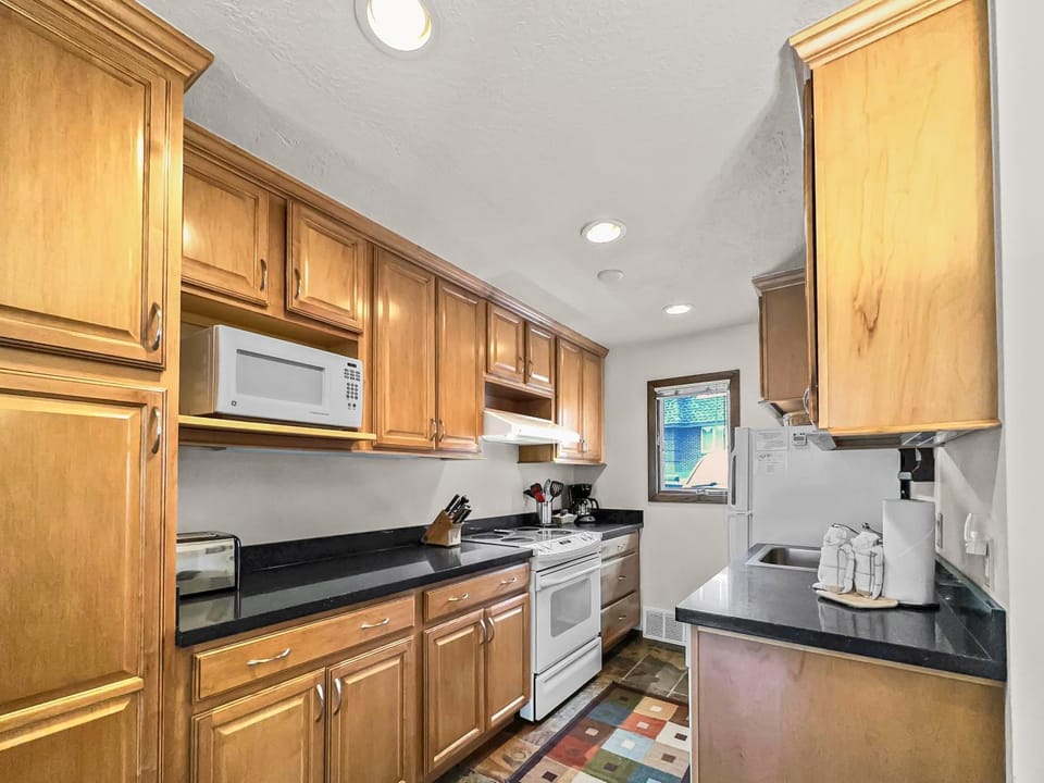 CC43 Chateau Claire Apartment in Dillon