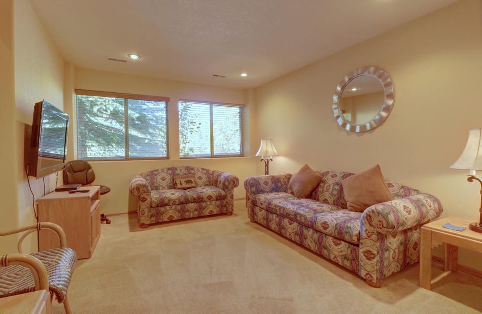 75 Corinthian 3Br 3Ba Apartment in Dillon