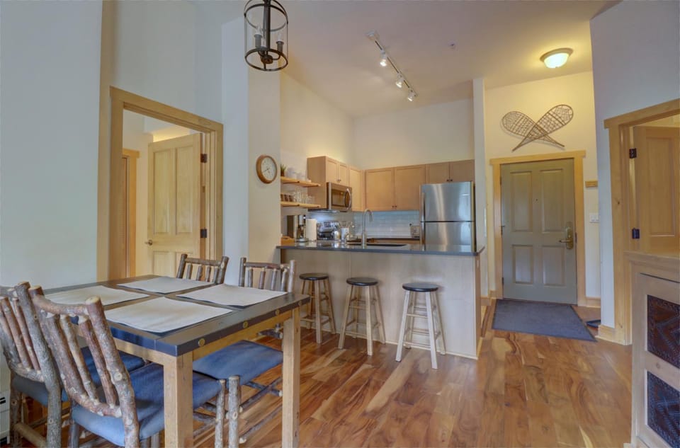 CS407 Copper Springs Apartment in Summit County