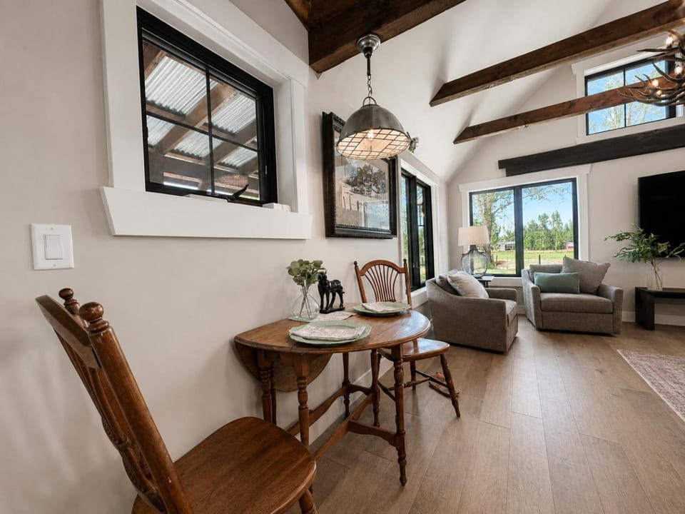 Day, View (from property/room), Living room, Seating area, fireplace, furniture